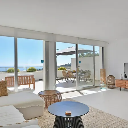 Altea Bayview Apartment By Nras Exterior photo