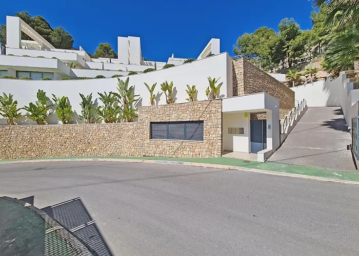 Altea Bayview Apartment By Nras